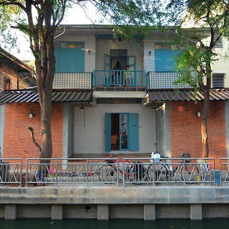 La Moon Hostel Bangkok Exterior photo