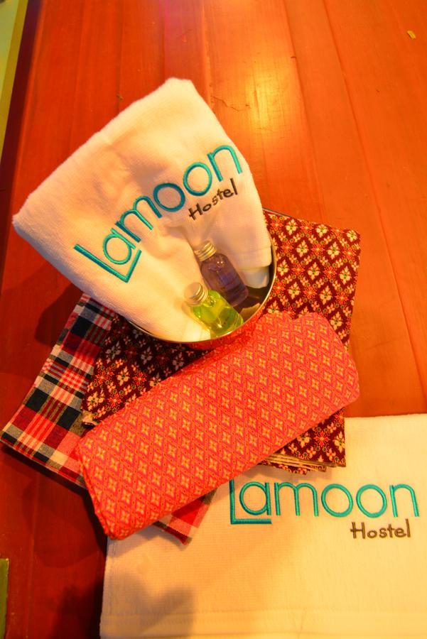 La Moon Hostel Bangkok Exterior photo